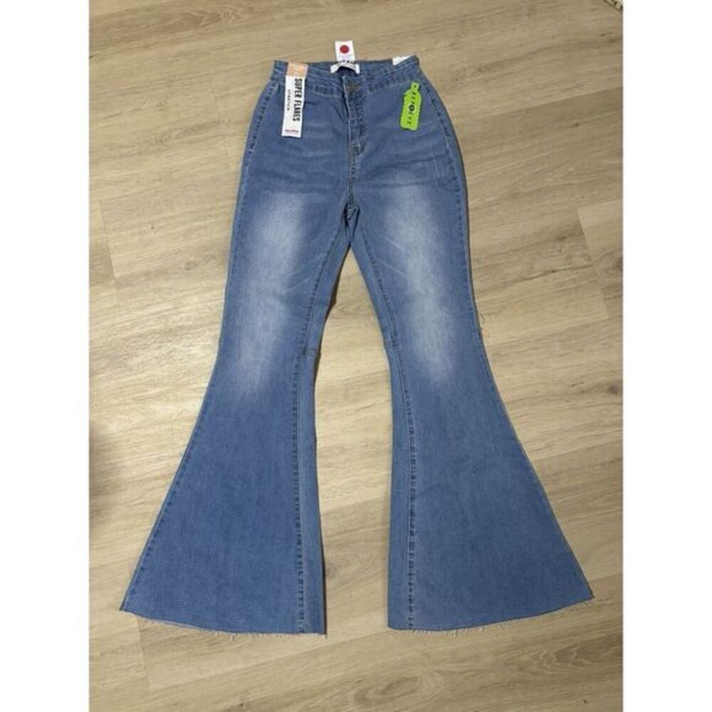 Jeans Womens 7 / 28 High Rise Flare Raw Hem Distressed Blue NEW With Tags